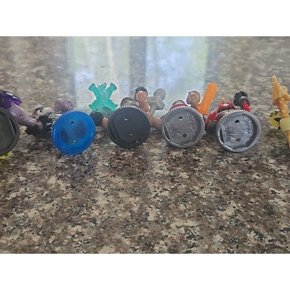 AKEDO Ultimate Arcade Warriors Mini Battle Action Figures Lot Of 9 Synthwave - Picture 6 of 7